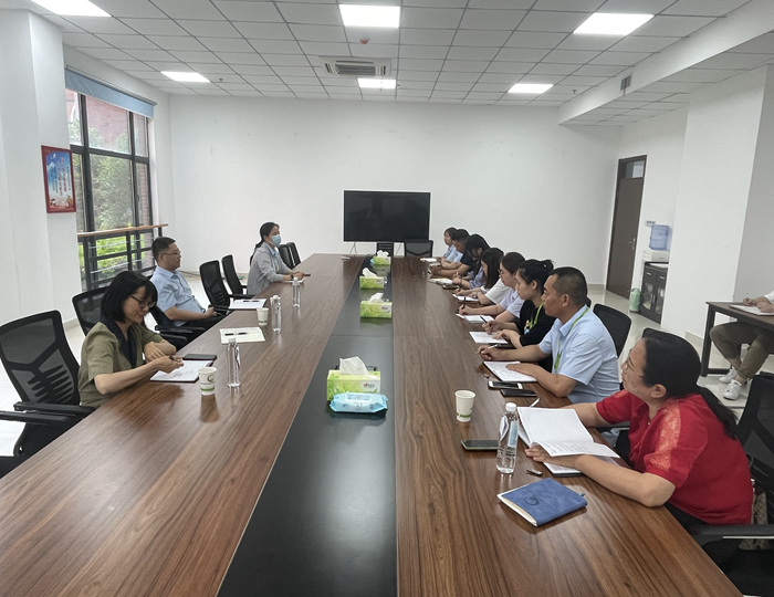 集團(tuán)公司黨委副書記、總經(jīng)理張健赴農(nóng)管家公司進(jìn)行調(diào)研座談