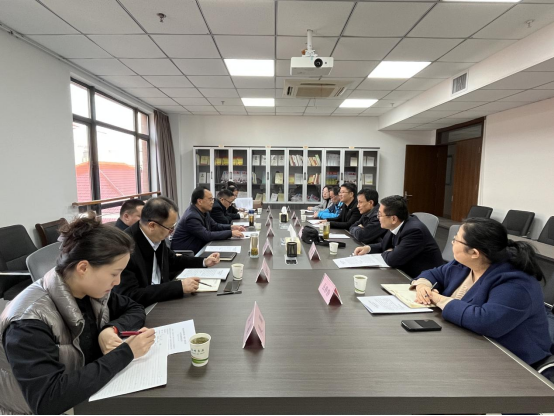 安徽省糧食和物資儲(chǔ)備局、中國(guó)農(nóng)業(yè)發(fā)展銀行安徽省分行赴淮糧集團(tuán)考察調(diào)研秋糧收儲(chǔ)工作